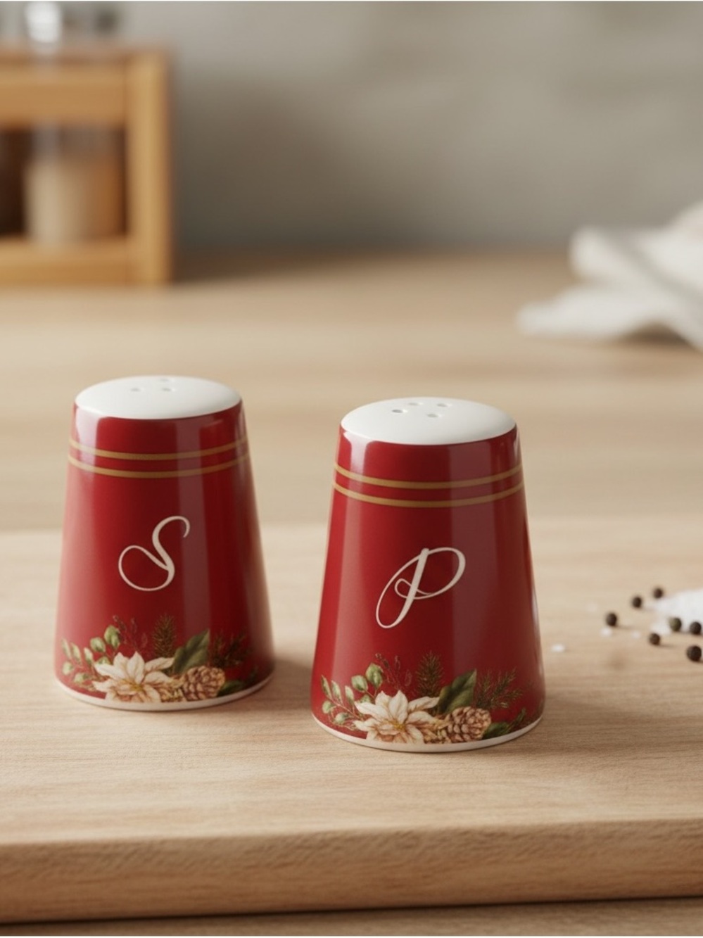 Red Floral Salt and Pepper Shaker Set - Decorative Home Kitchen